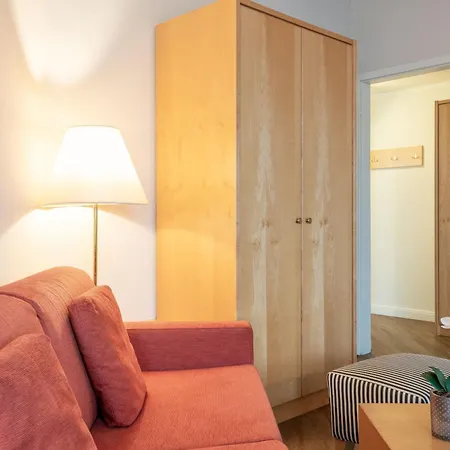 Apartment 450, Seepark *