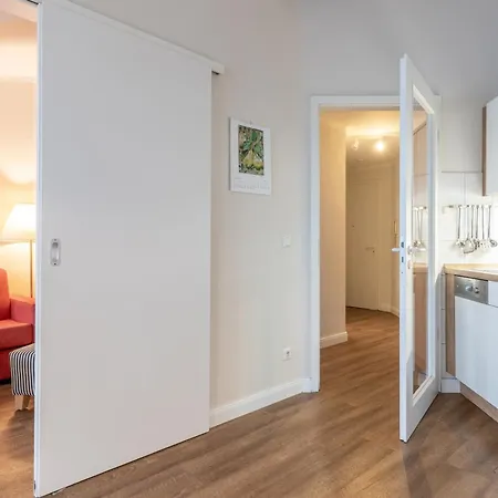 Apartment 450, Seepark *