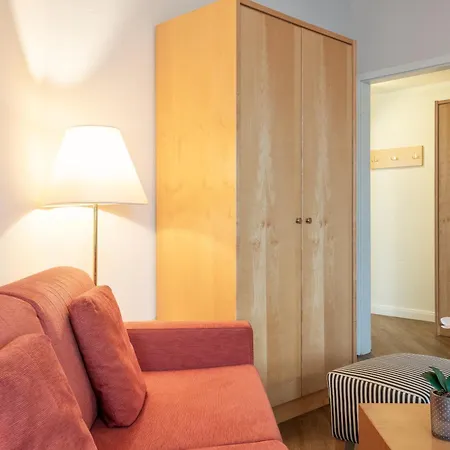 Apartment 450, Seepark *